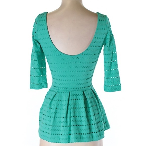 Eight Sixty scoop neck 3/4 Sleeve Blouse peplum top size XS - Picture 2 of 2